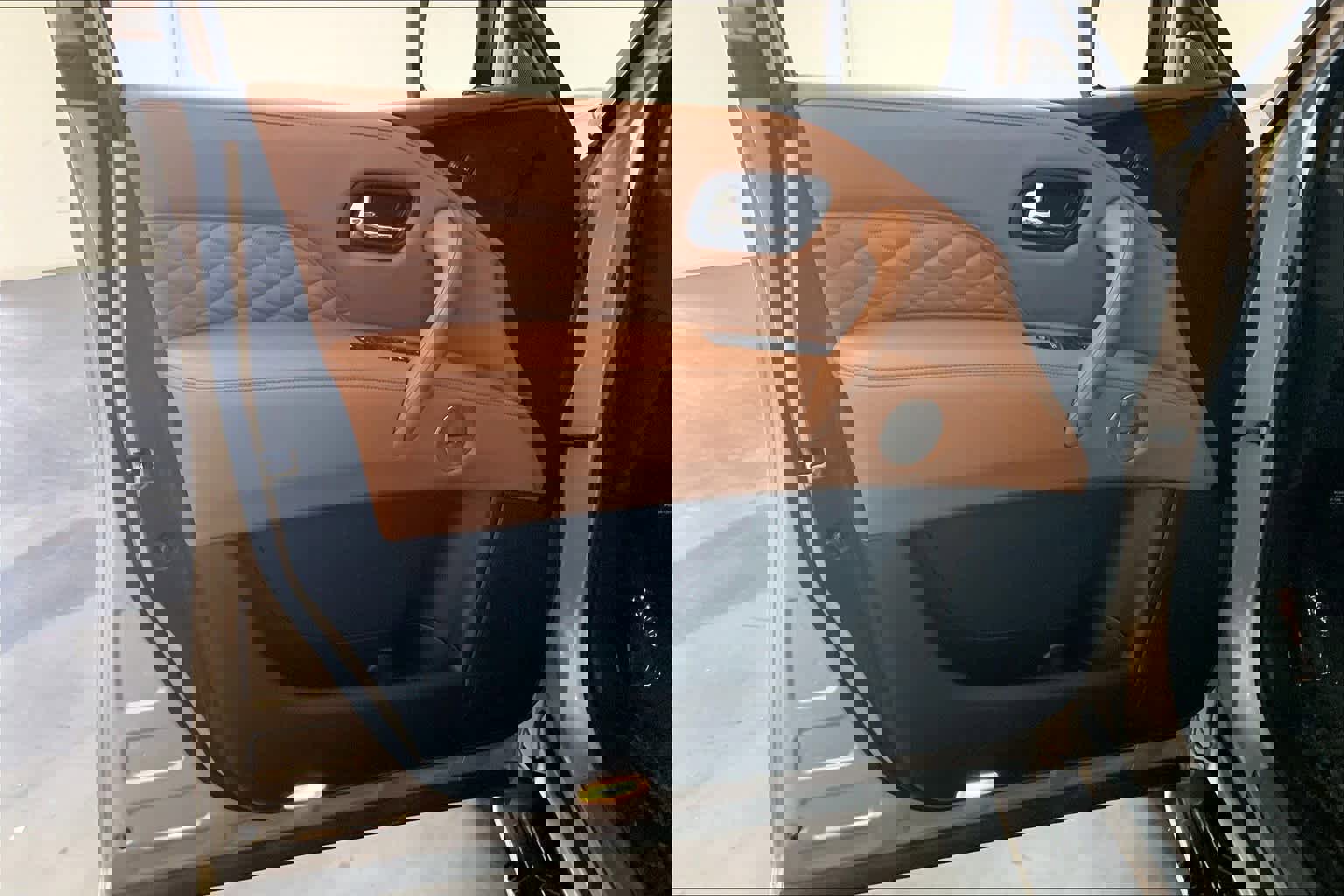 Used 2022 INFINITI QX80 Sensory w/ Cargo Package image 19