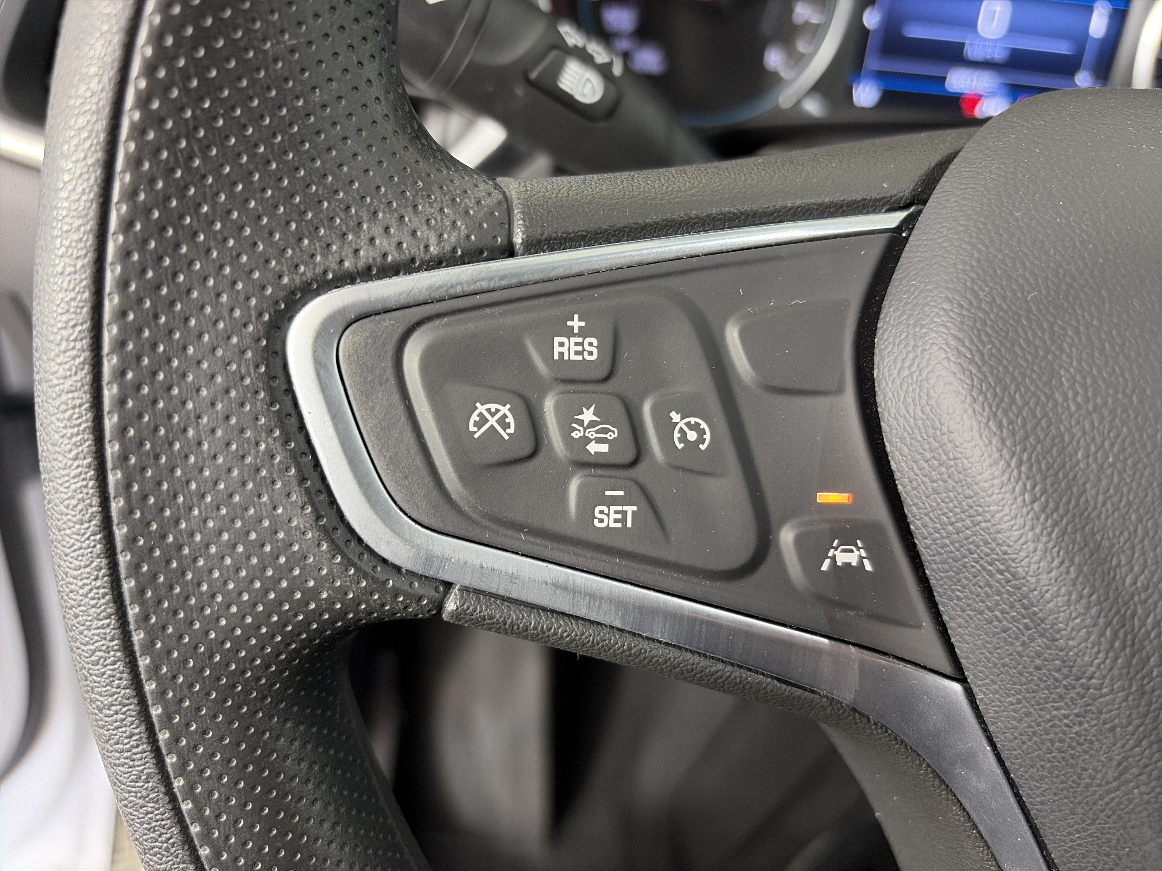 Used 2023 Chevrolet Equinox LS w/ LS Convenience Package FWD image 28