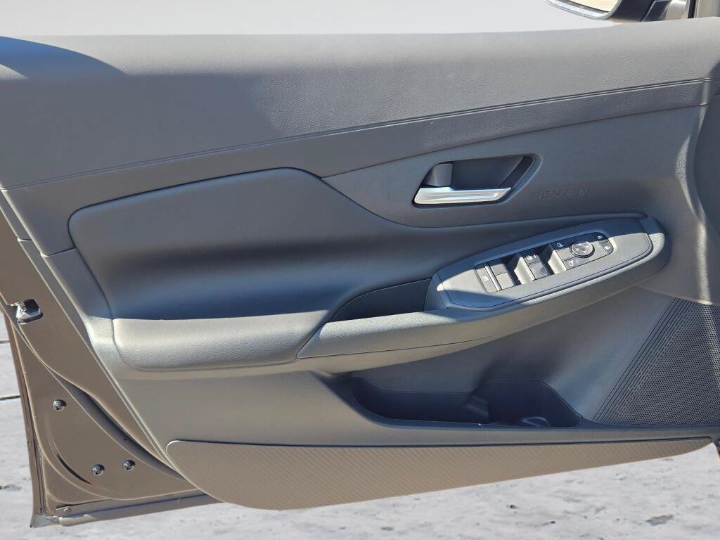 New 2026 Nissan Sentra SV w/ SV Convenience Package FWD image 20