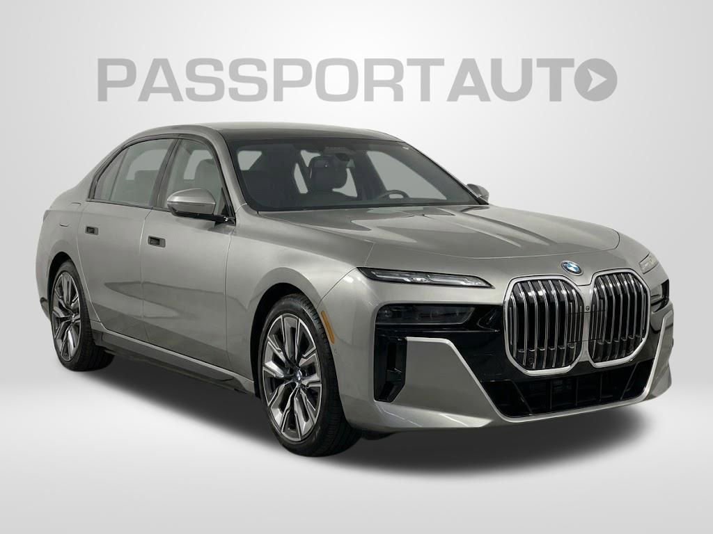 Used 2023 BMW 740i RWD image 6