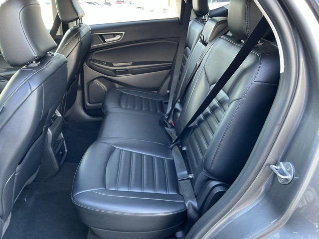 Used 2024 Ford Edge SEL image 12