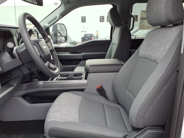 New 2027 Ford F250 XLT w/ XLT Premium Package AWD/4WD image 9