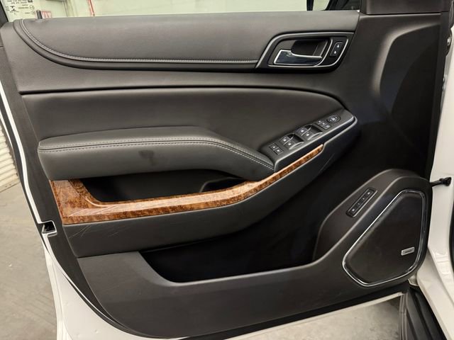 Used 2018 Chevrolet Tahoe Premier w/ RST Edition image 4