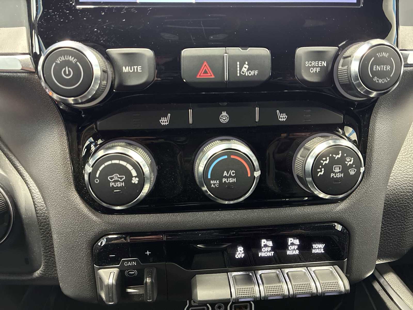 Used 2025 RAM 1500 Big Horn image 16