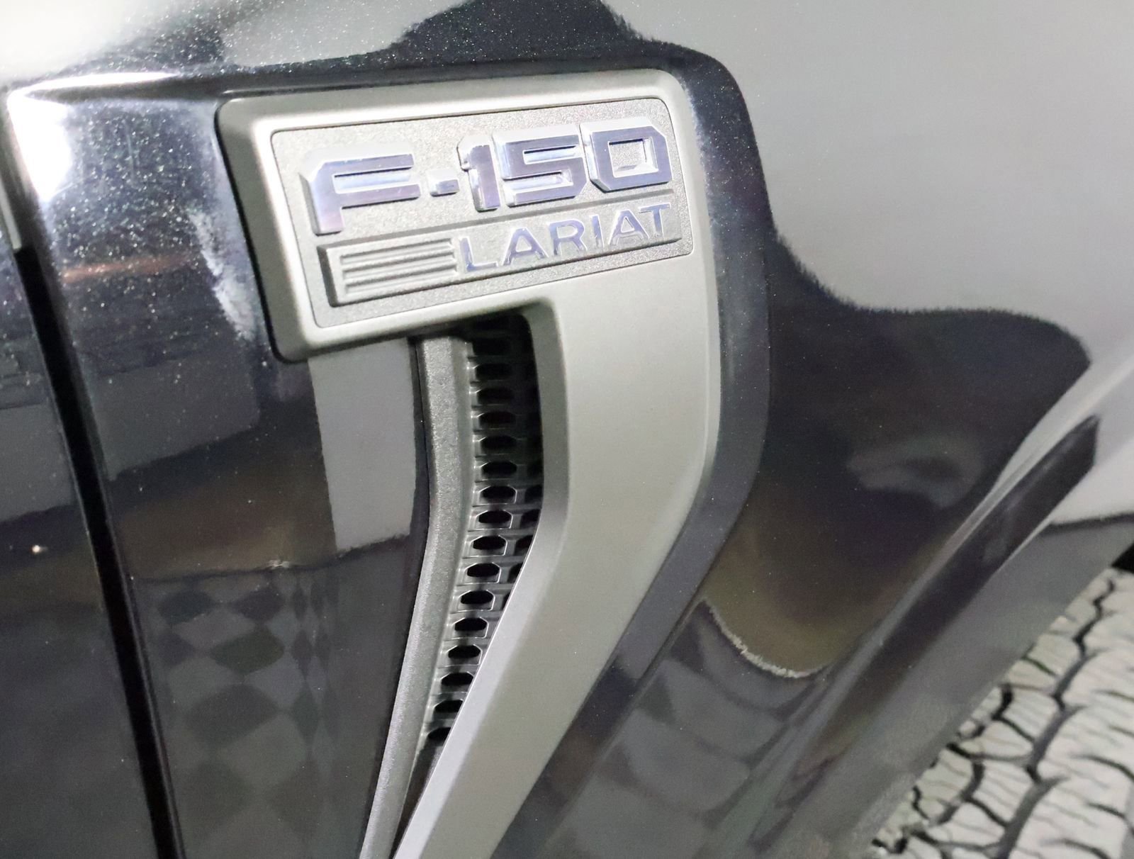 Used 2022 Ford F150 Lariat w/ Equipment Group 502A High image 6