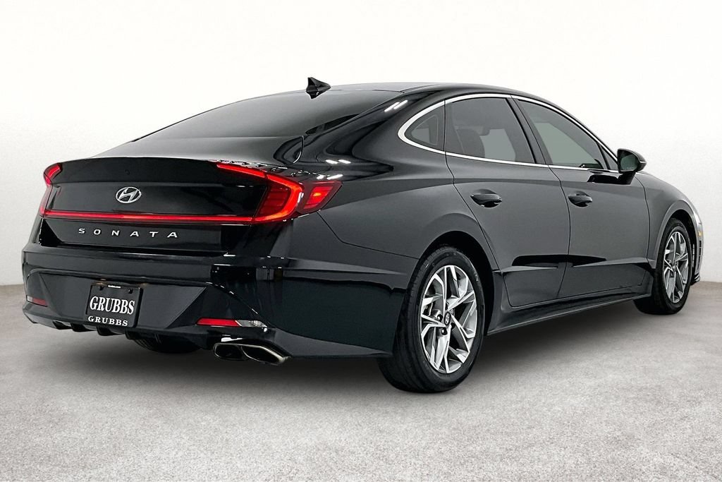 Used 2023 Hyundai Sonata SEL FWD image 2