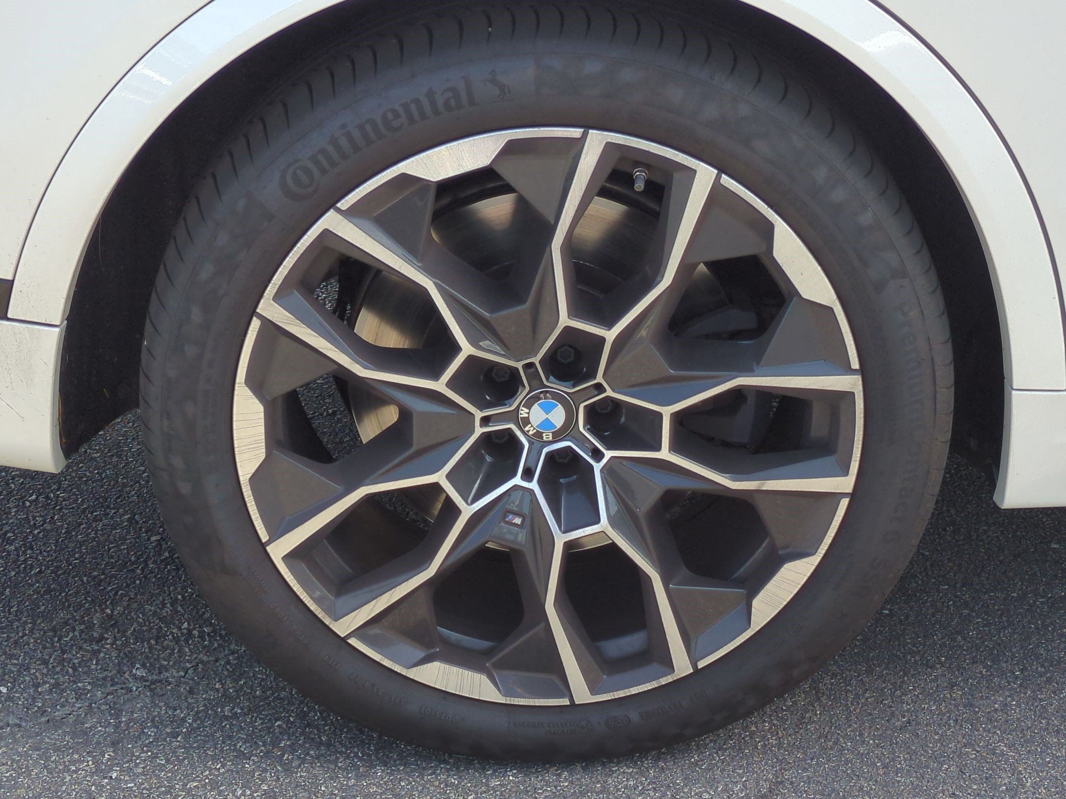 Used 2024 BMW X7 M60i w/ Executive Package AWD/4WD image 11