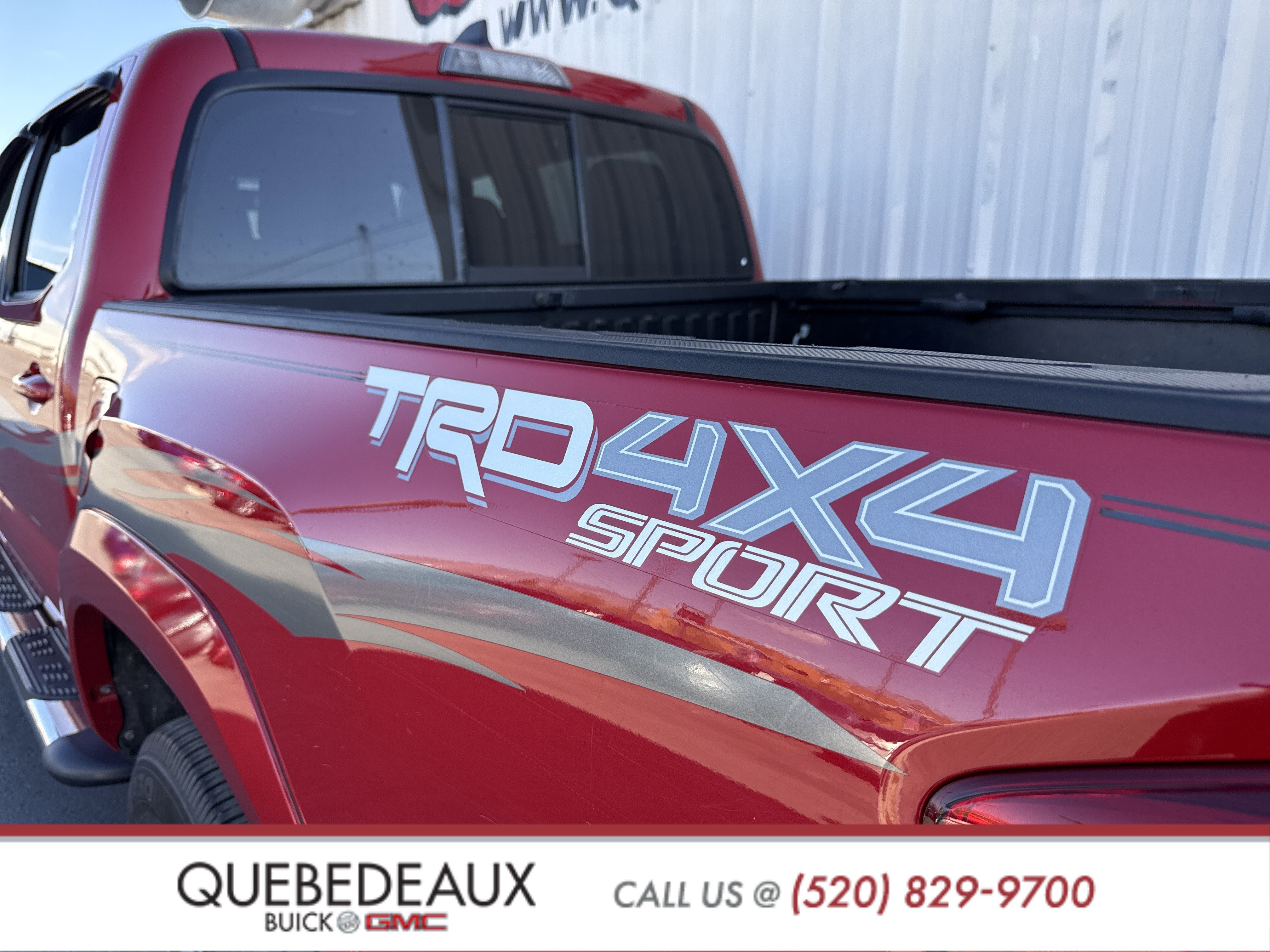 Used 2016 Toyota Tacoma TRD Sport image 4