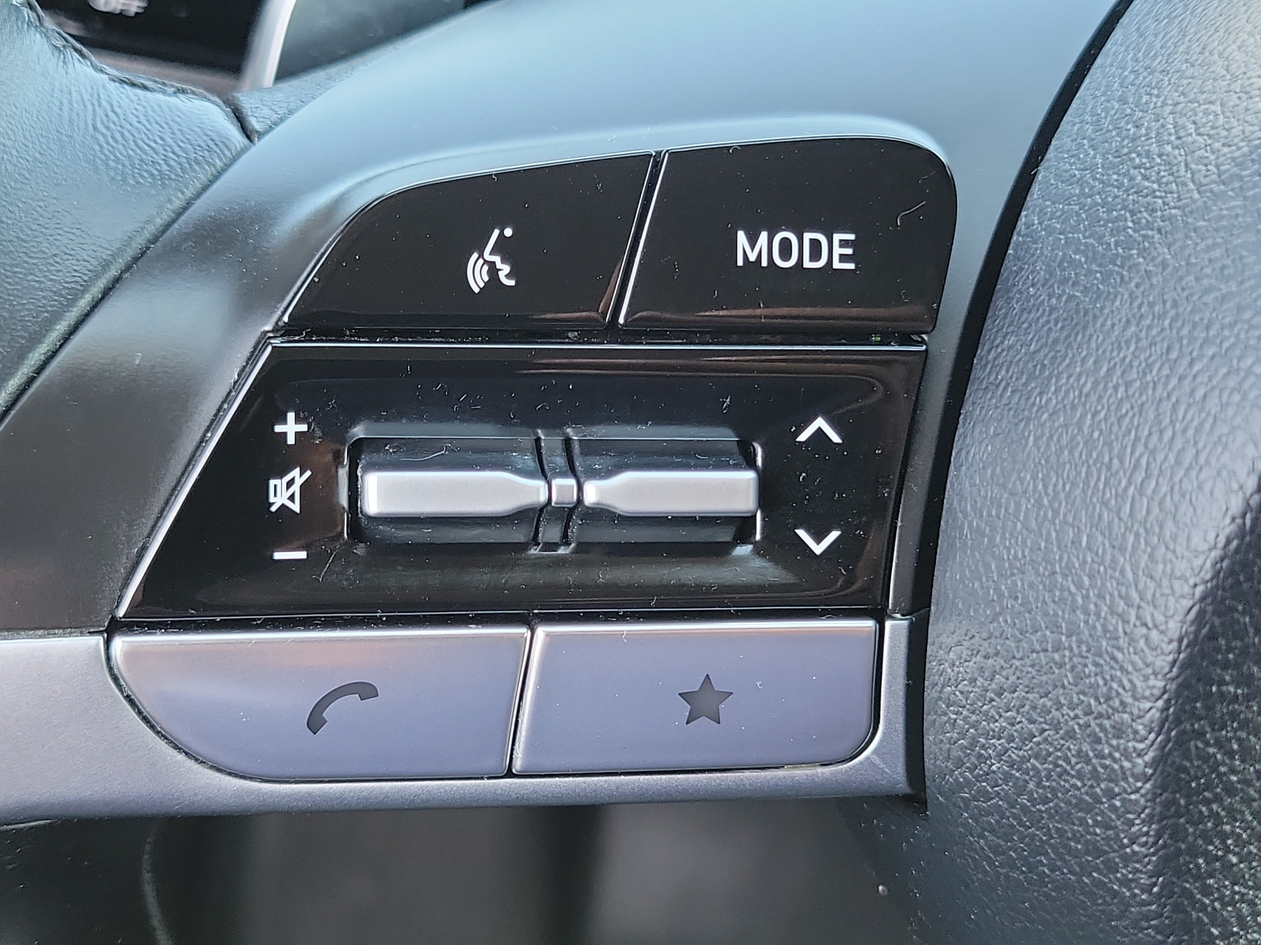 Certified 2023 Hyundai Tucson Limited AWD/4WD image 8