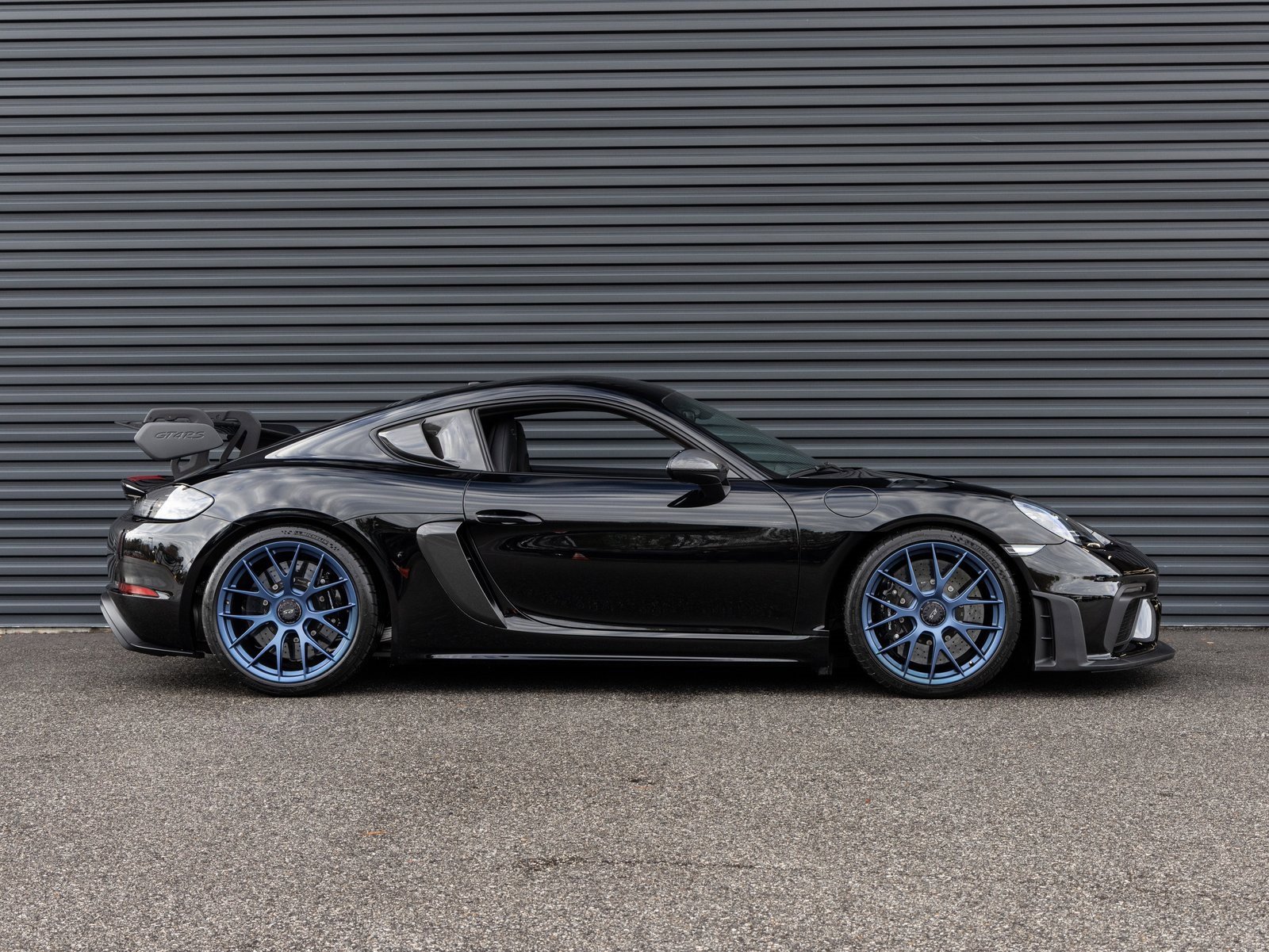 Certified 2023 Porsche 718 Cayman GT4 RS w/ Weissach Package image 8