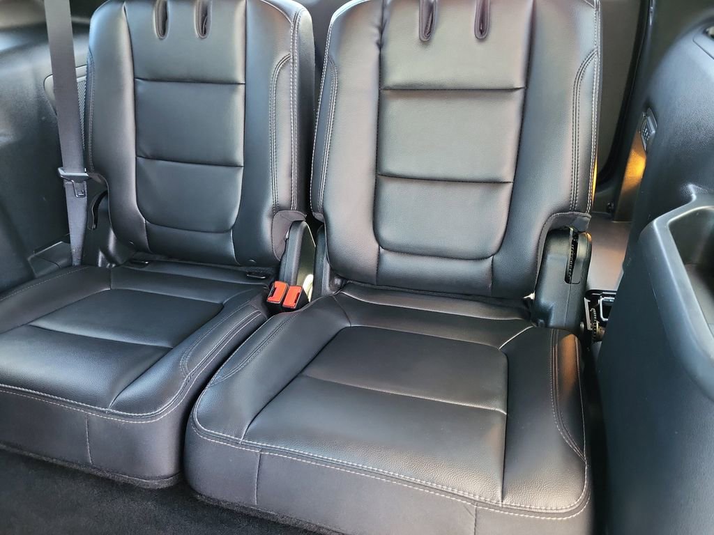Used 2018 Ford Explorer Limited AWD/4WD image 12