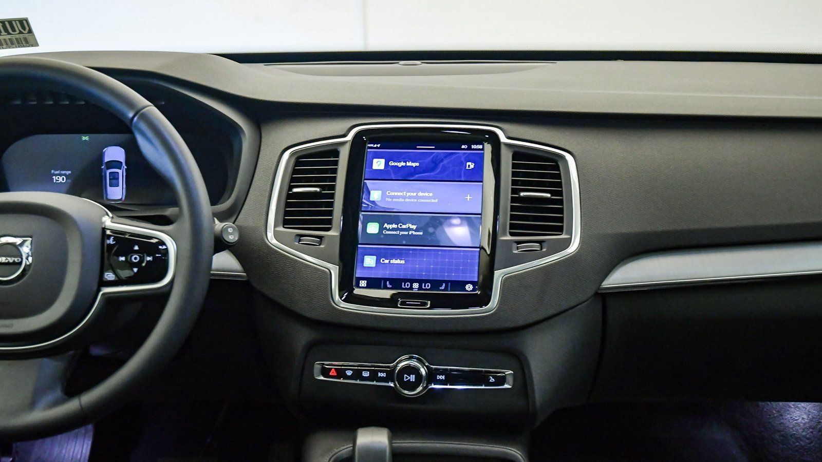 Certified 2025 Volvo XC90 B5 Core image 13