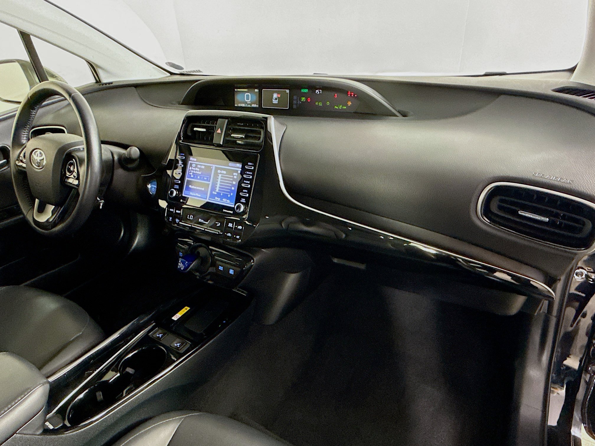 Used 2022 Toyota Prius XLE FWD image 35