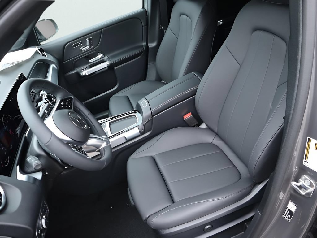 New 2026 Mercedes-Benz GLB 250 4MATIC image 28