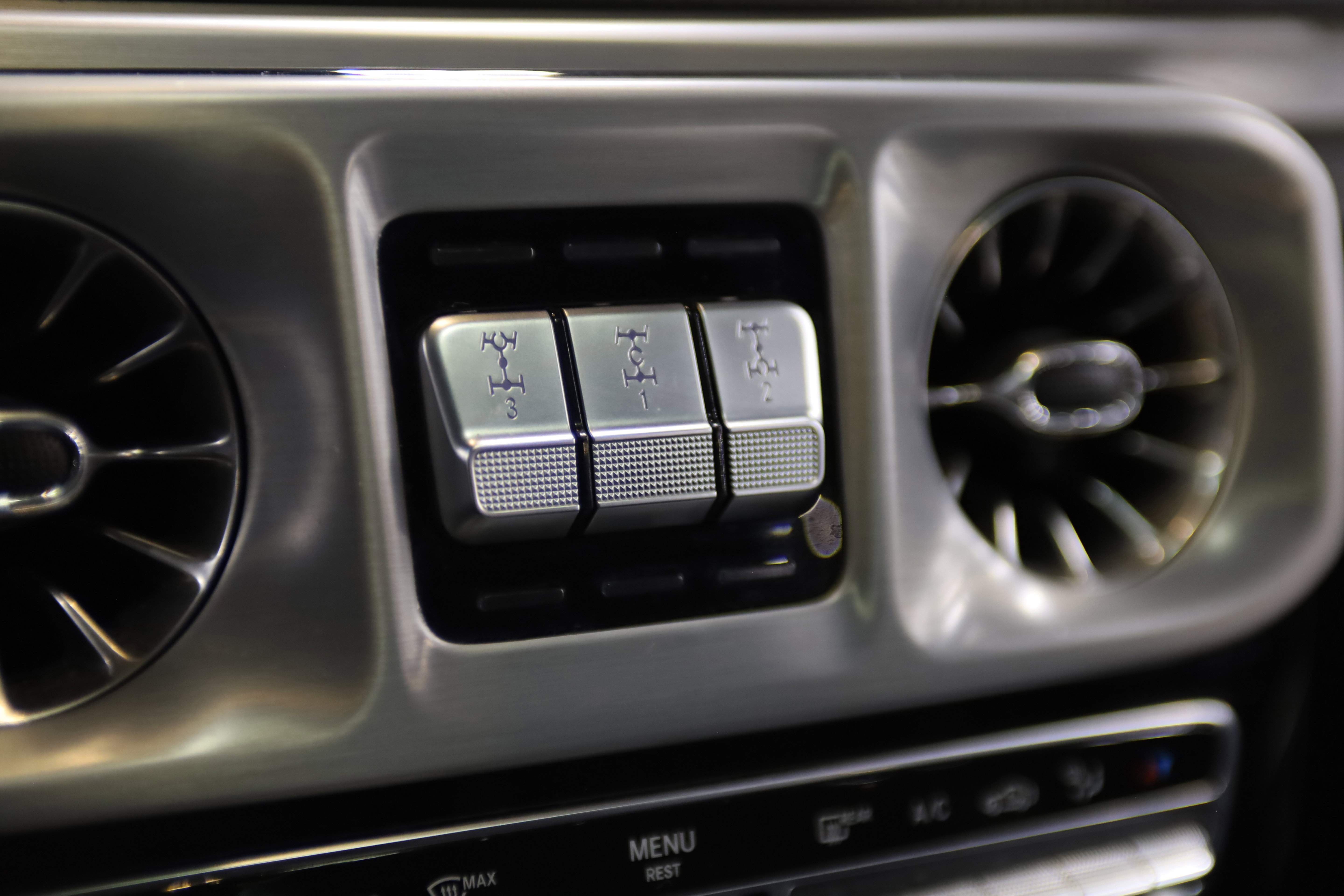 Used 2020 Mercedes-Benz G 550 image 30
