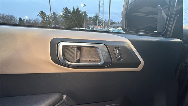 Used 2024 Ford Bronco Wildtrak image 12