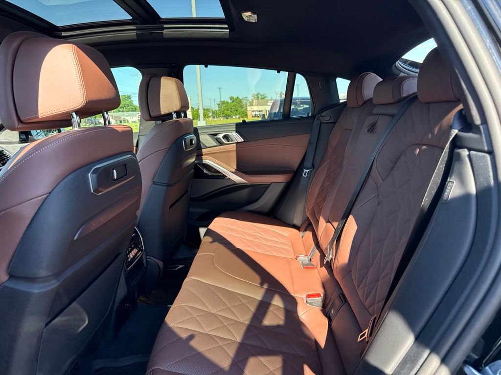 Used 2026 BMW X6 xDrive40i w/ Executive Package AWD/4WD image 21