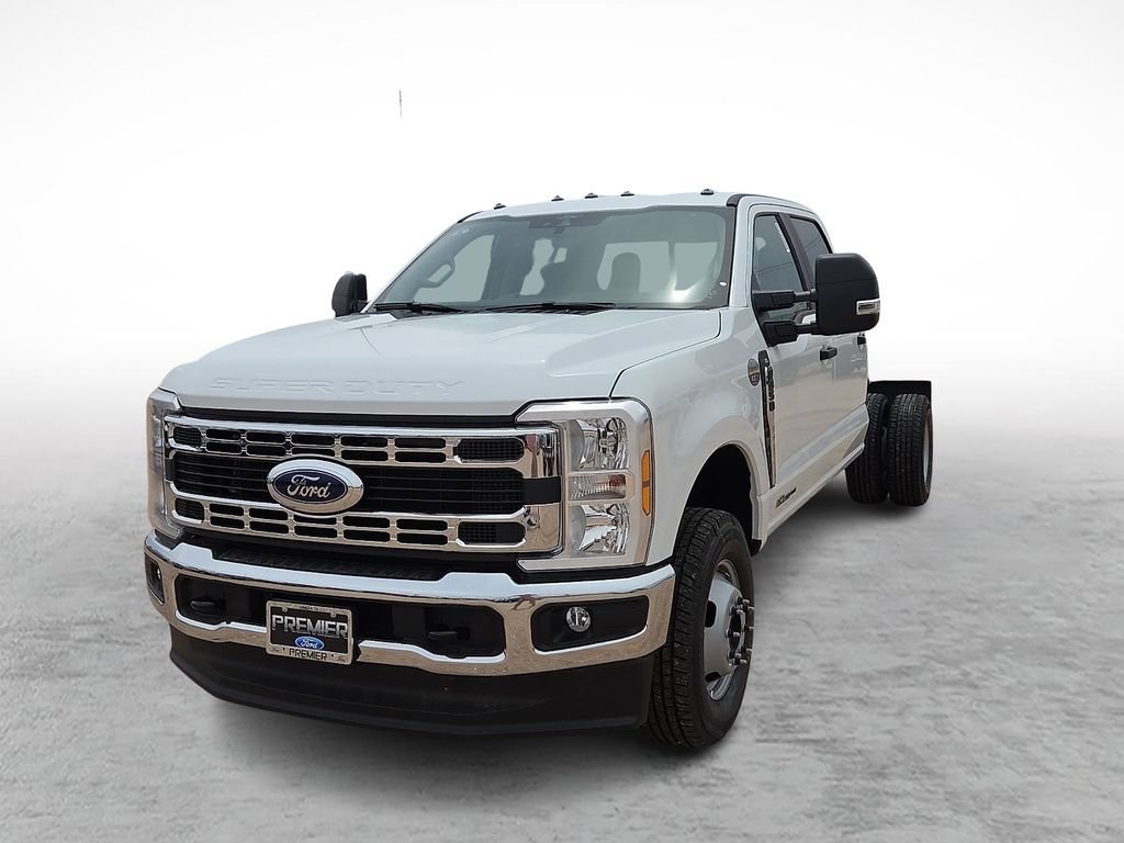 New 2026 Ford F350 XL w/ XL Chrome Package AWD/4WD image 4