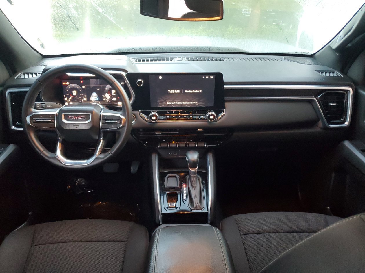 Used 2025 GMC Canyon Elevation w/ Convenience Package RWD image 11