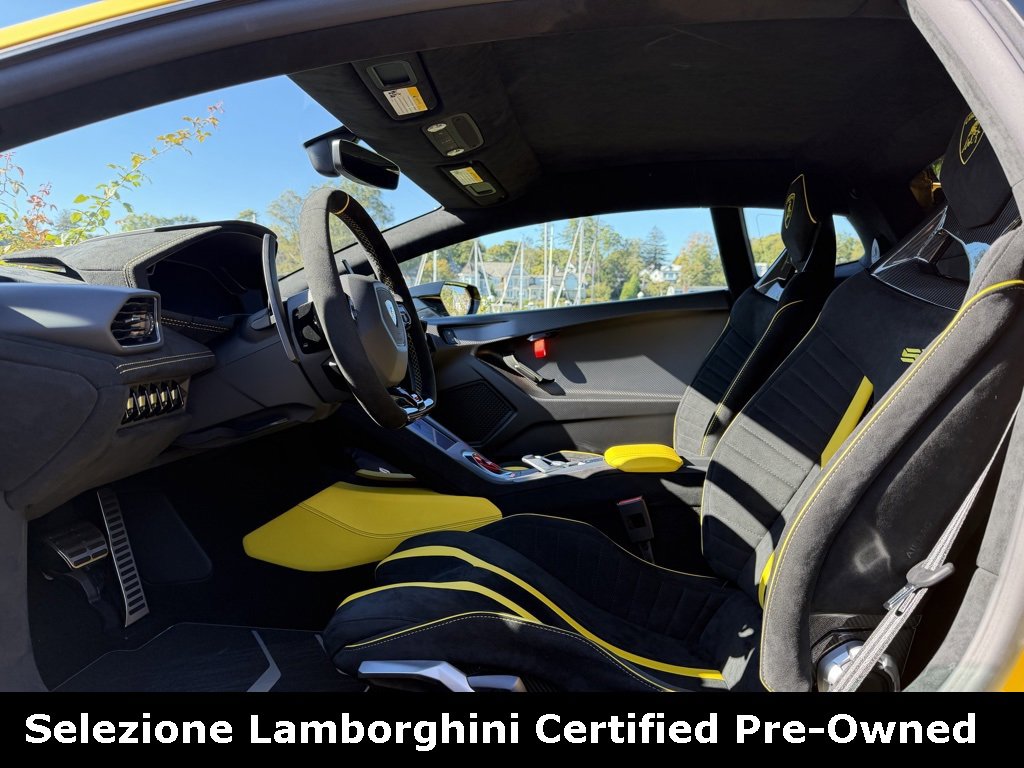 Used 2023 Lamborghini Huracan STO image 27