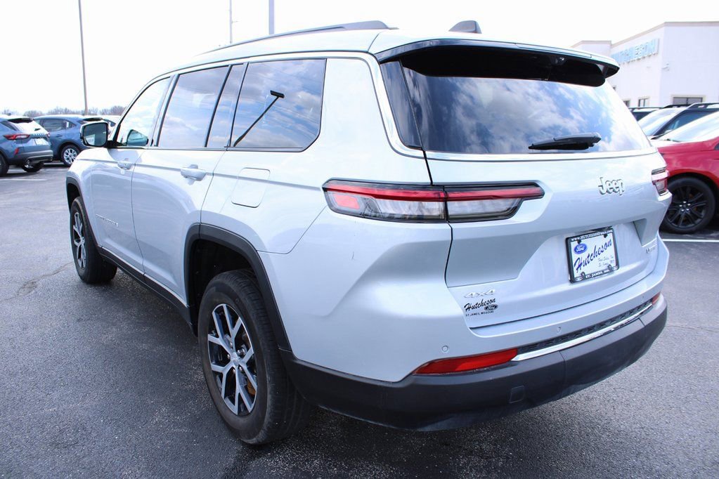 Used 2024 Jeep Grand Cherokee L Limited w/ Luxury Tech Group II image 6