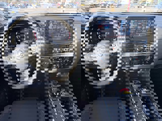 New 2026 Nissan Pathfinder Platinum image 14