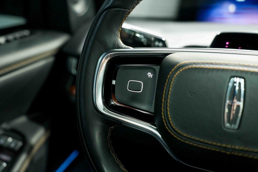 Used 2025 Lincoln Navigator Black Label image 44