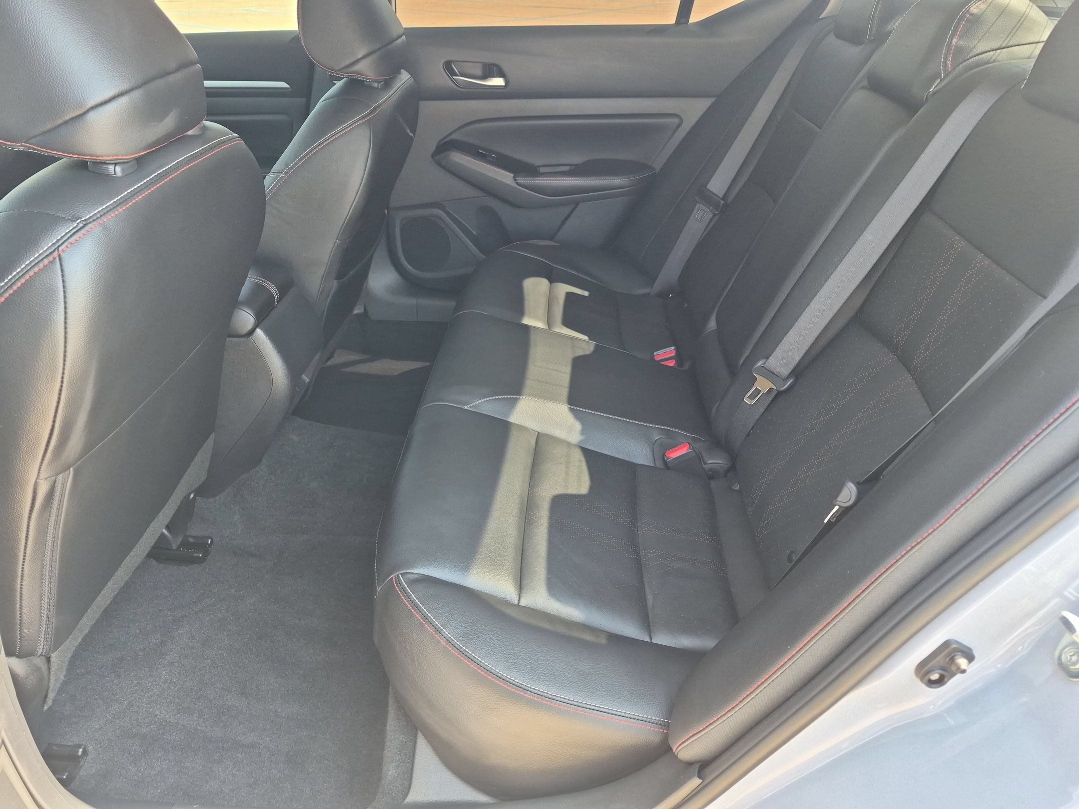 Used 2025 Nissan Altima 2.5 SR w/ SR Premium Package FWD image 23