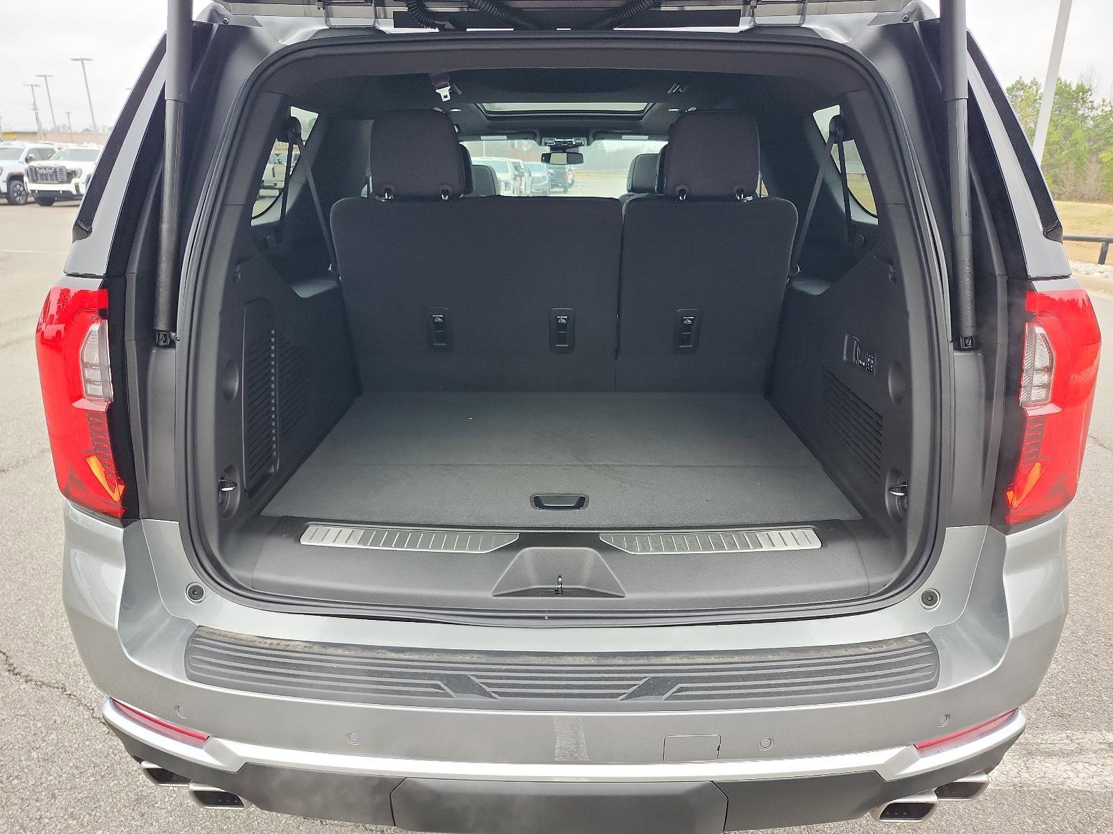 New 2026 GMC Yukon XL Denali w/ Sun & Power Step Package image 8