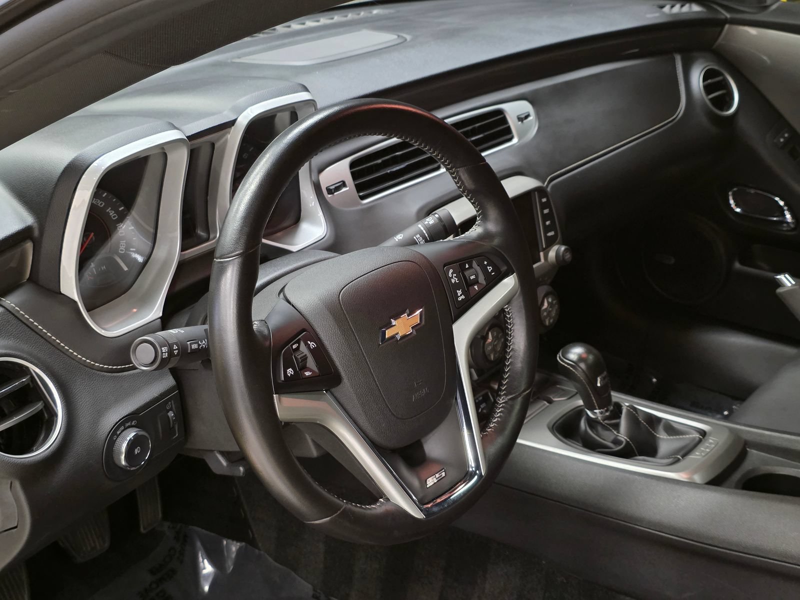 Used 2014 Chevrolet Camaro SS w/ RS Package RWD image 23