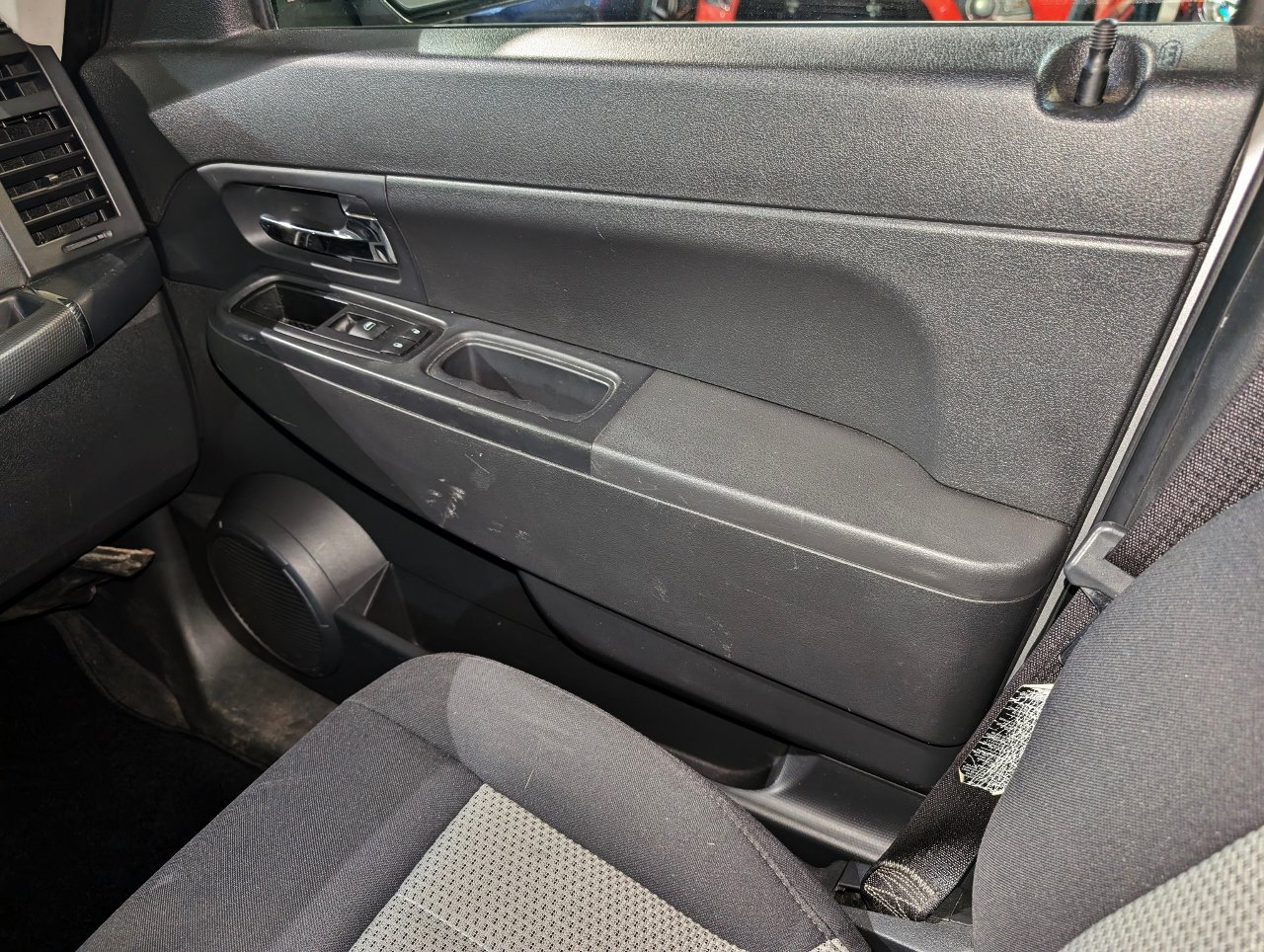 Used 2010 Jeep Liberty Sport w/ Popular Equipment Group AWD/4WD image 34