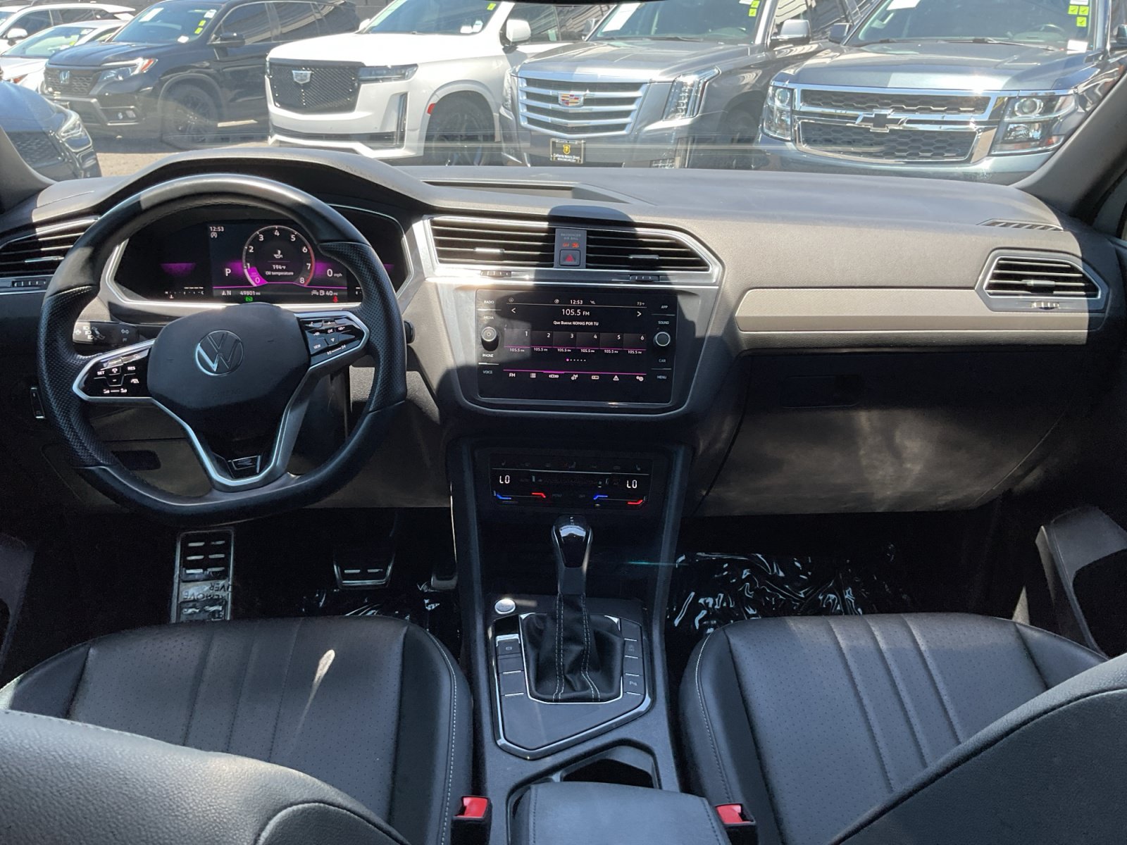 Used 2023 Volkswagen Tiguan SE R-Line FWD image 15