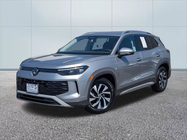 Certified 2026 Volkswagen Tiguan S FWD image 1