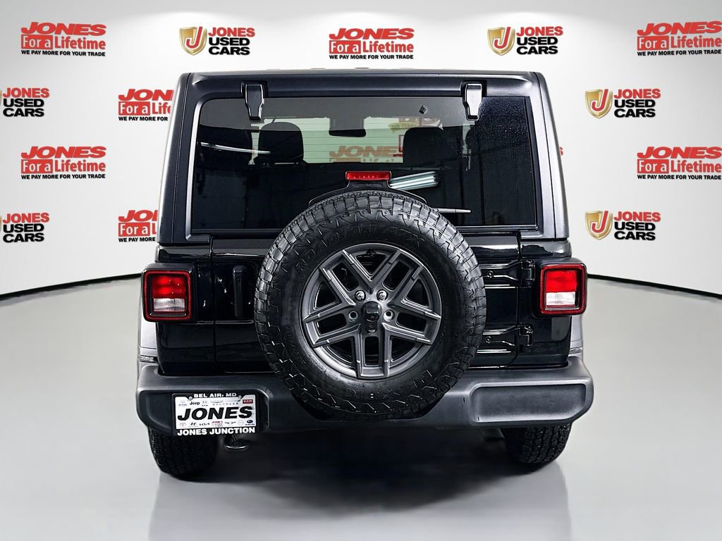 Used 2025 Jeep Wrangler Sport image 14