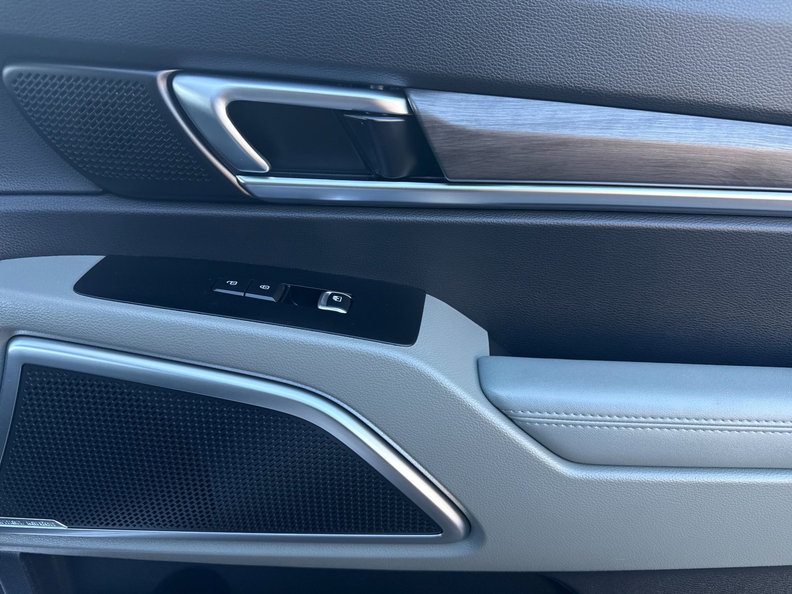 Used 2024 Kia Telluride SX Prestige X-Line image 18