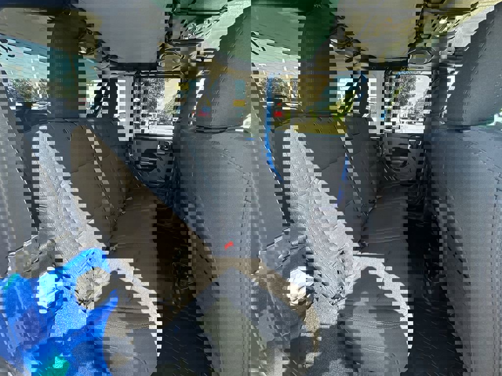 Used 2021 Jeep Wrangler Unlimited Sport image 27