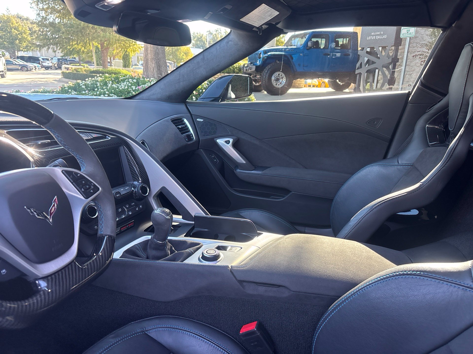 Used 2019 Chevrolet Corvette Z06 RWD image 5