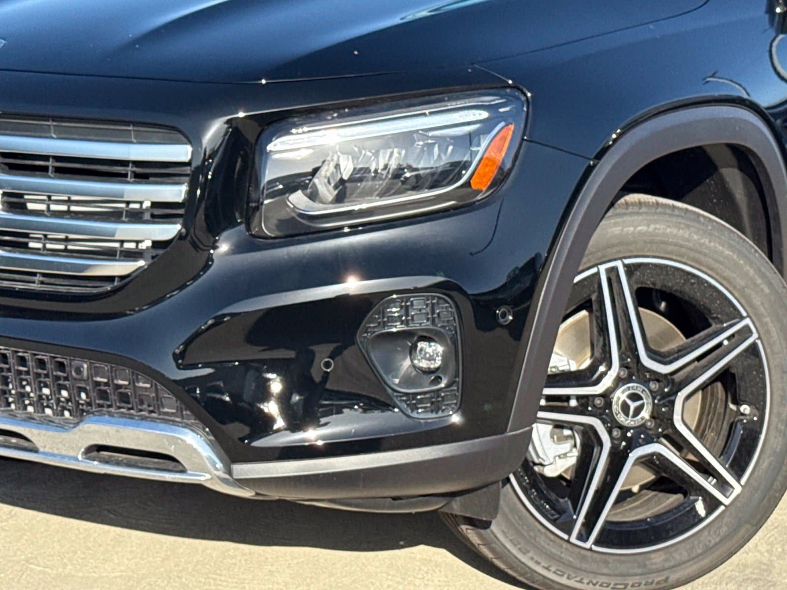 New 2026 Mercedes-Benz GLB 250 4MATIC image 3