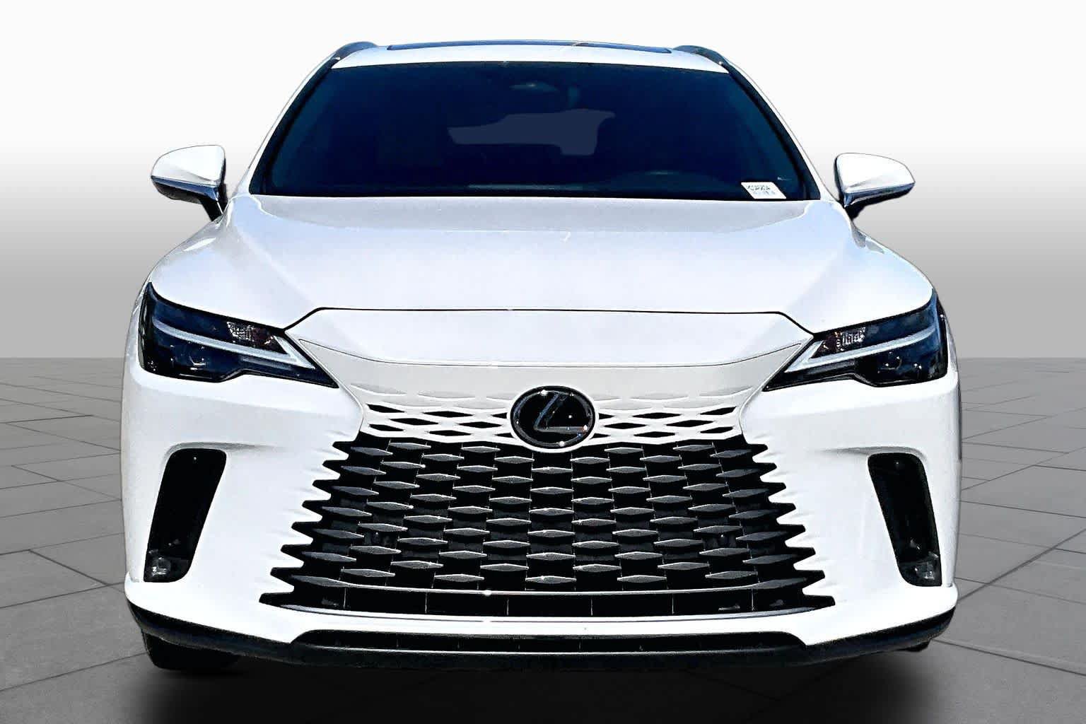 Used 2024 Lexus RX 350 Premium w/ Accessory Package (Z1) FWD image 4