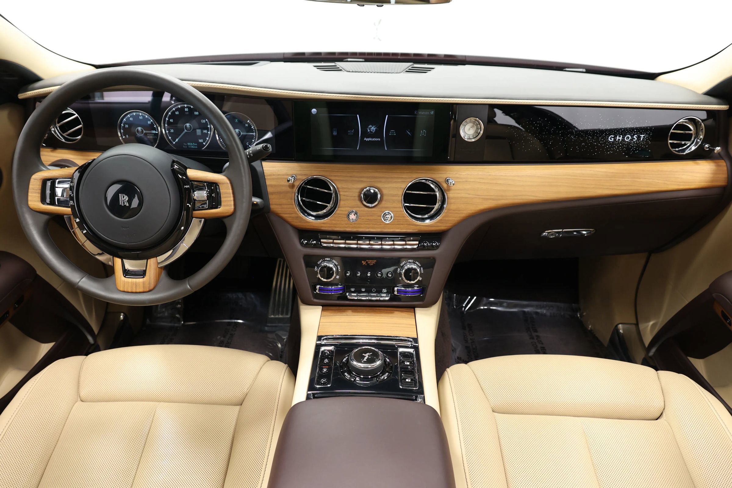 Used 2022 Rolls-Royce Ghost w/ Ghost Package image 54