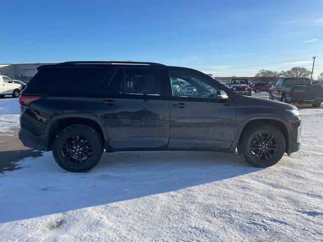 Used 2023 Chevrolet Traverse LT image 17