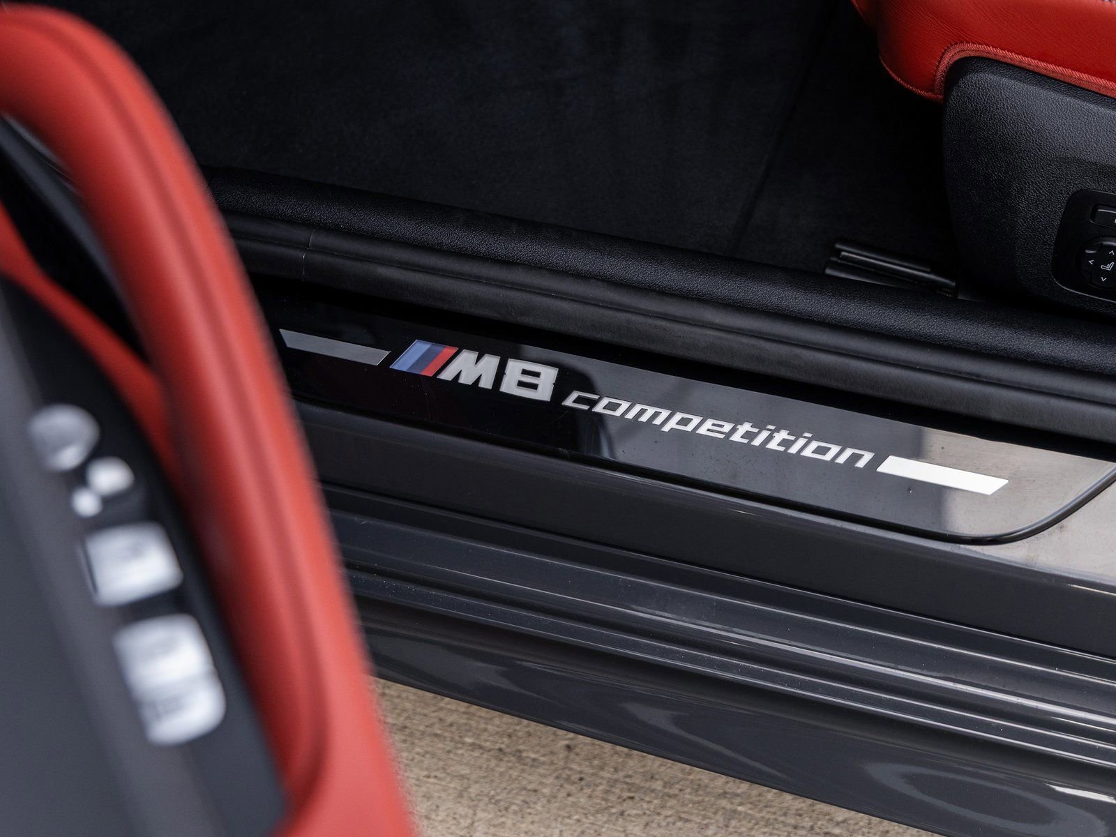 Used 2025 BMW M8 Competition w/ Driving Assistance Package image 23