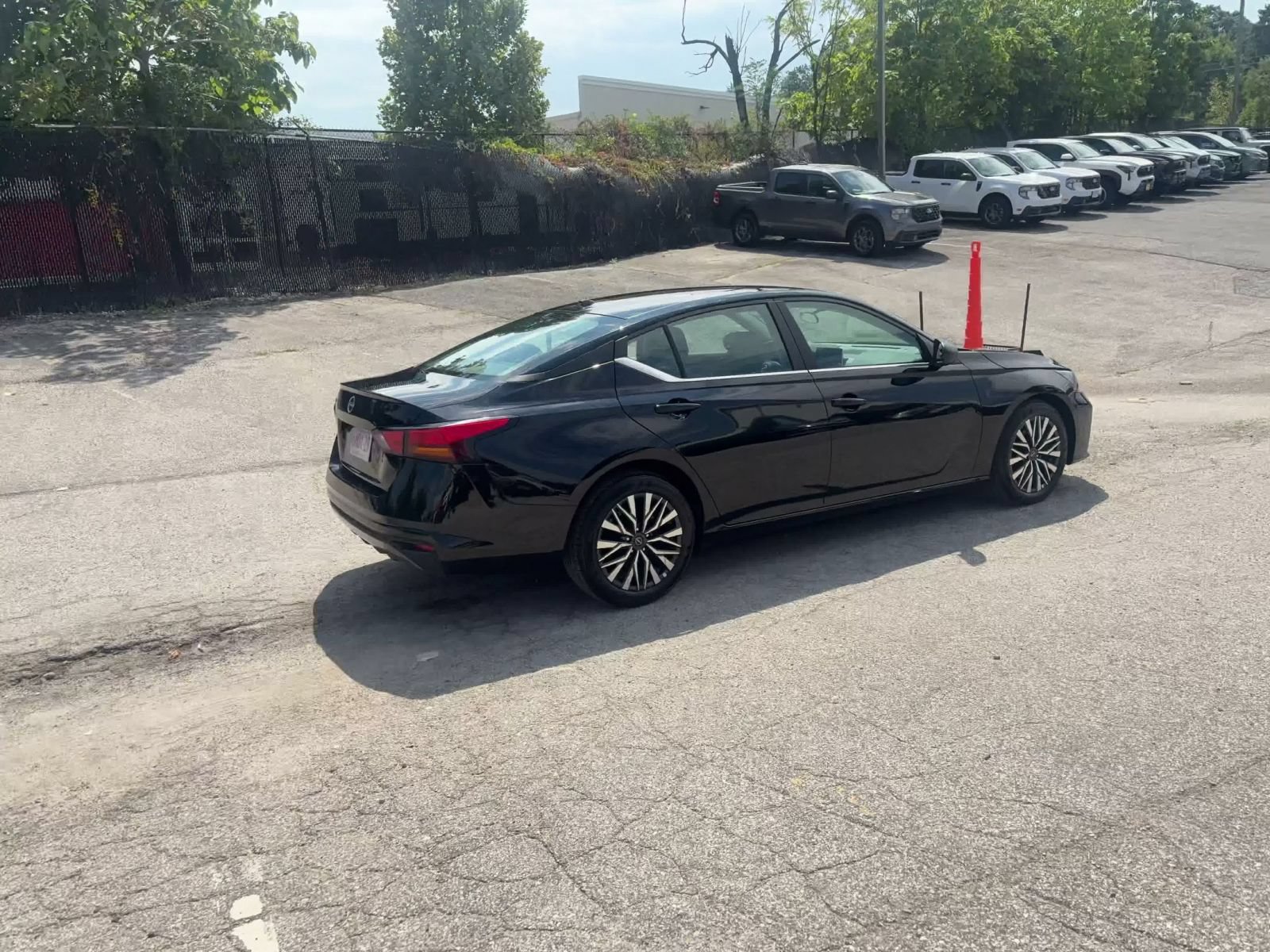 Used 2026 Nissan Altima 2.5 SV FWD image 14