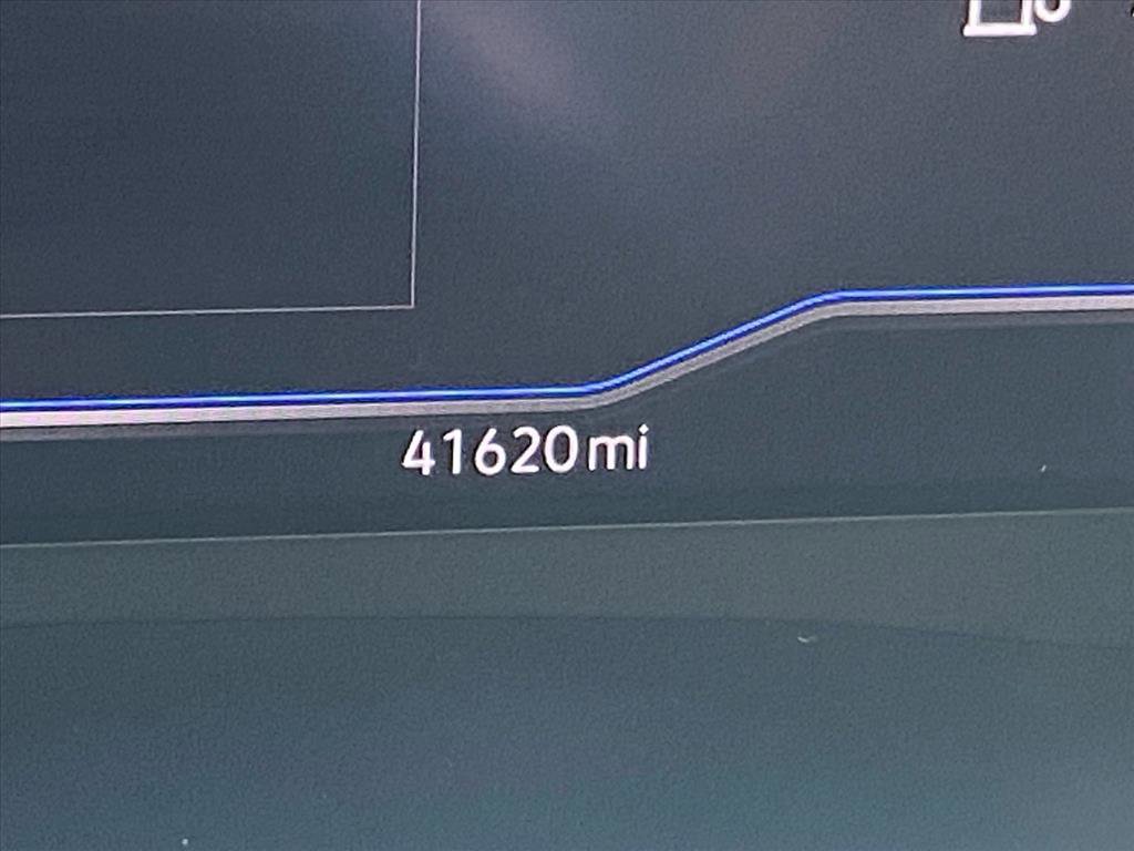 Certified 2023 Volkswagen Atlas SE w/ Panoramic Sunroof Package image 10