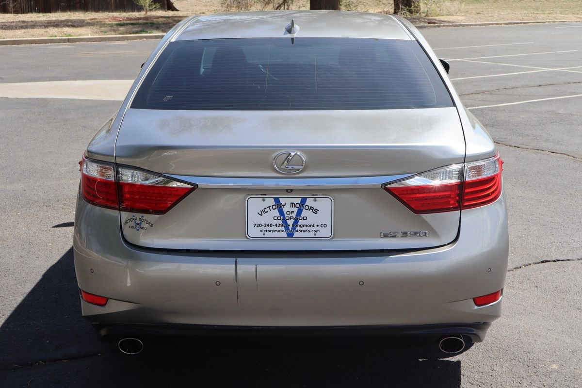 Used 2015 Lexus ES 350 w/ Luxury Package image 6