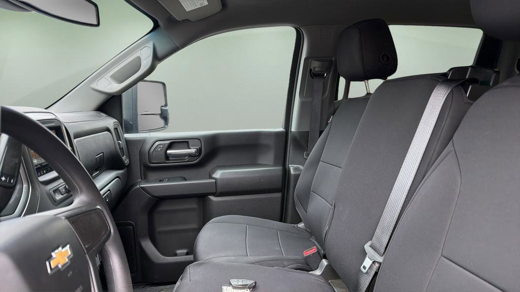 Used 2024 Chevrolet Silverado 2500 Custom w/ Custom Value Package image 12