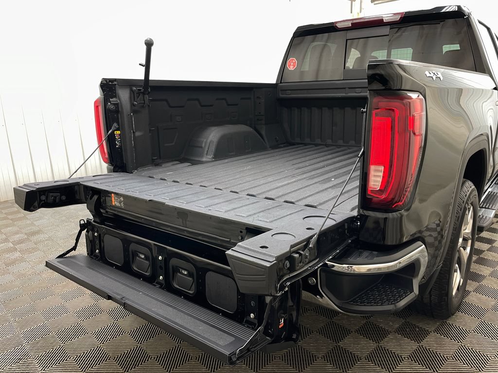Certified 2023 GMC Sierra 1500 SLT w/ SLT Premium Package AWD/4WD image 50