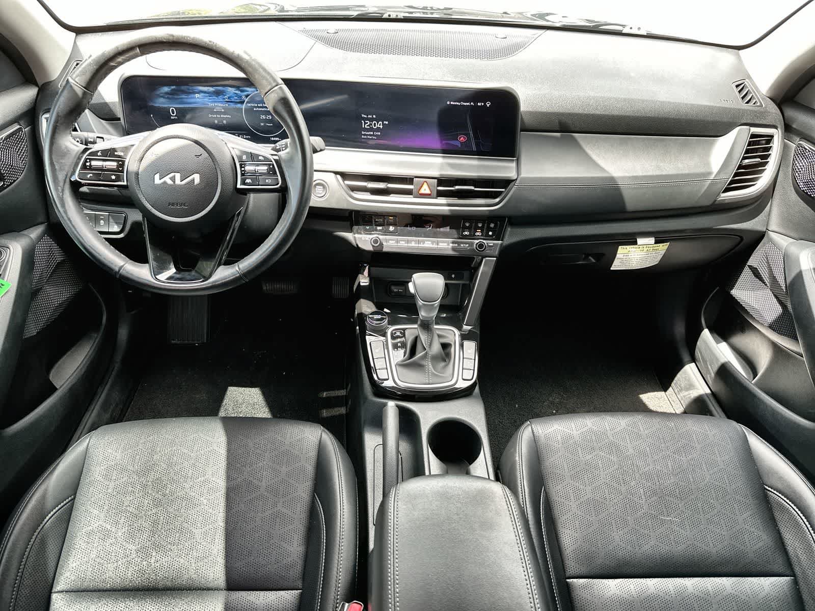 Used 2024 Kia Seltos EX FWD image 20