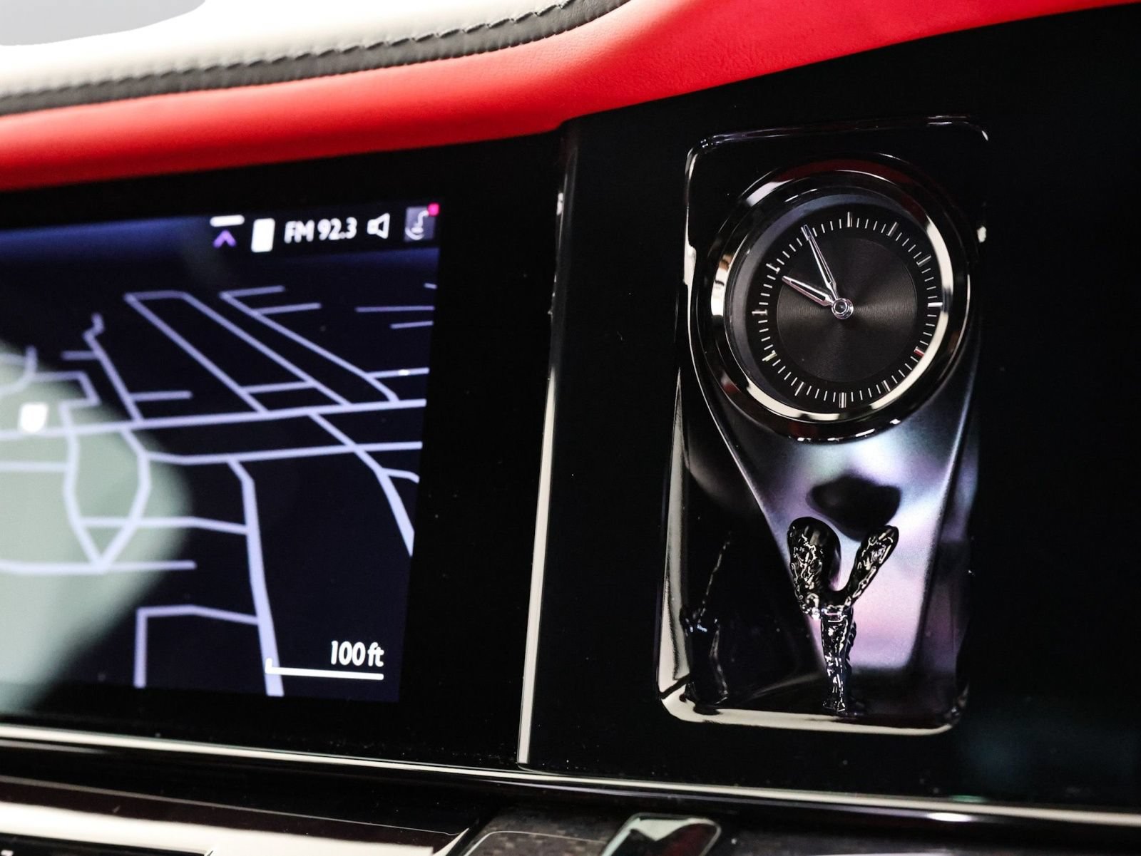 Certified 2025 Rolls-Royce Cullinan Black Badge AWD/4WD image 26