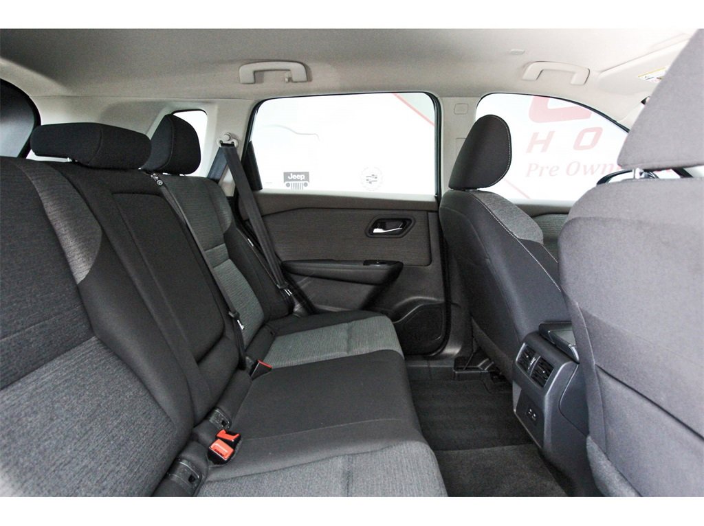 Certified 2023 Nissan Rogue SV image 9